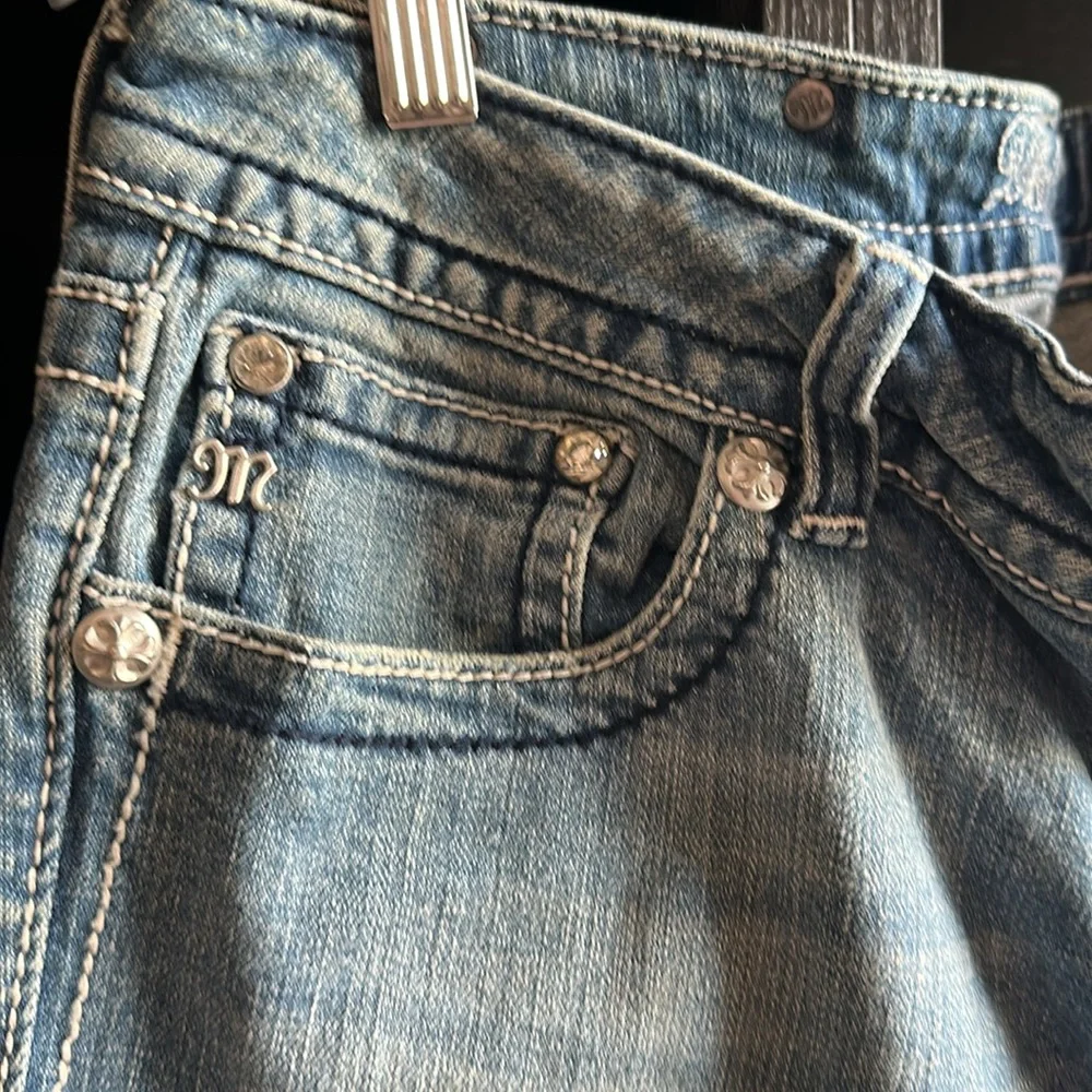 Miss Me Boot Cut Jeans Size 31Embellished Bling Flap Pockets - Picture 7 of 10